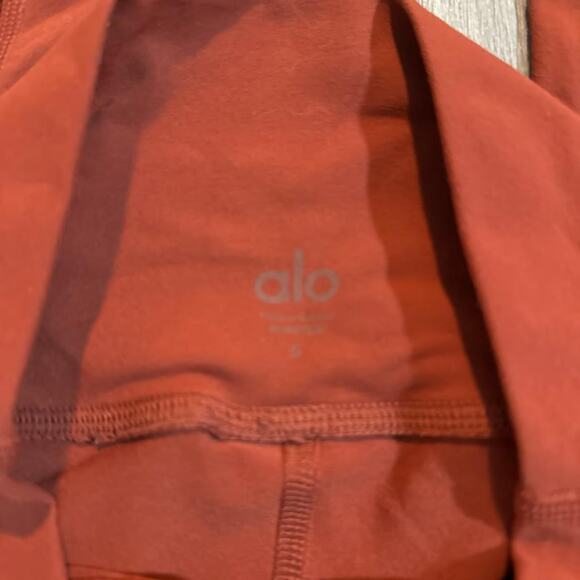 Alo Yoga Leggings - Picture 5 of 5